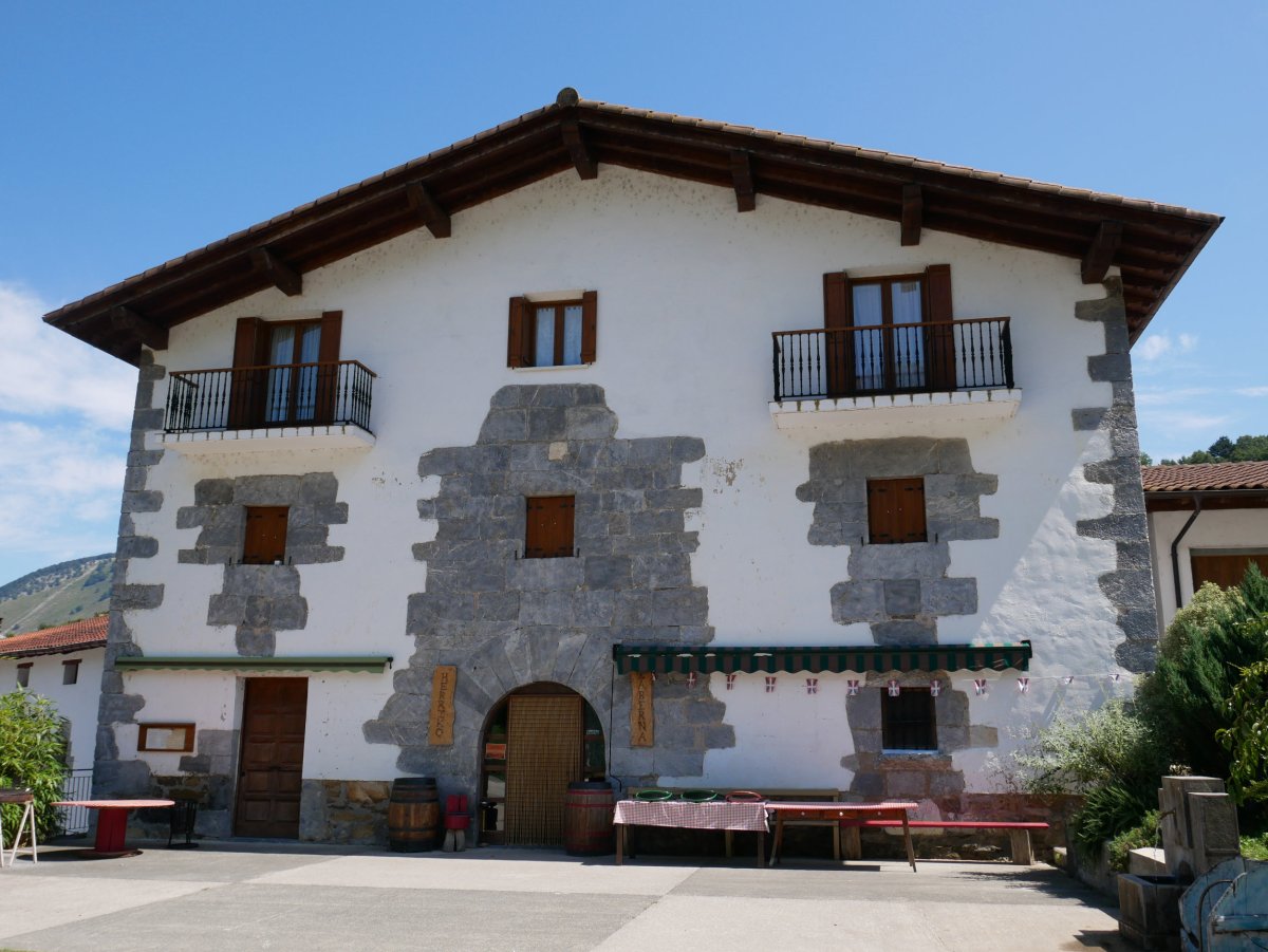 Etxea, Intza