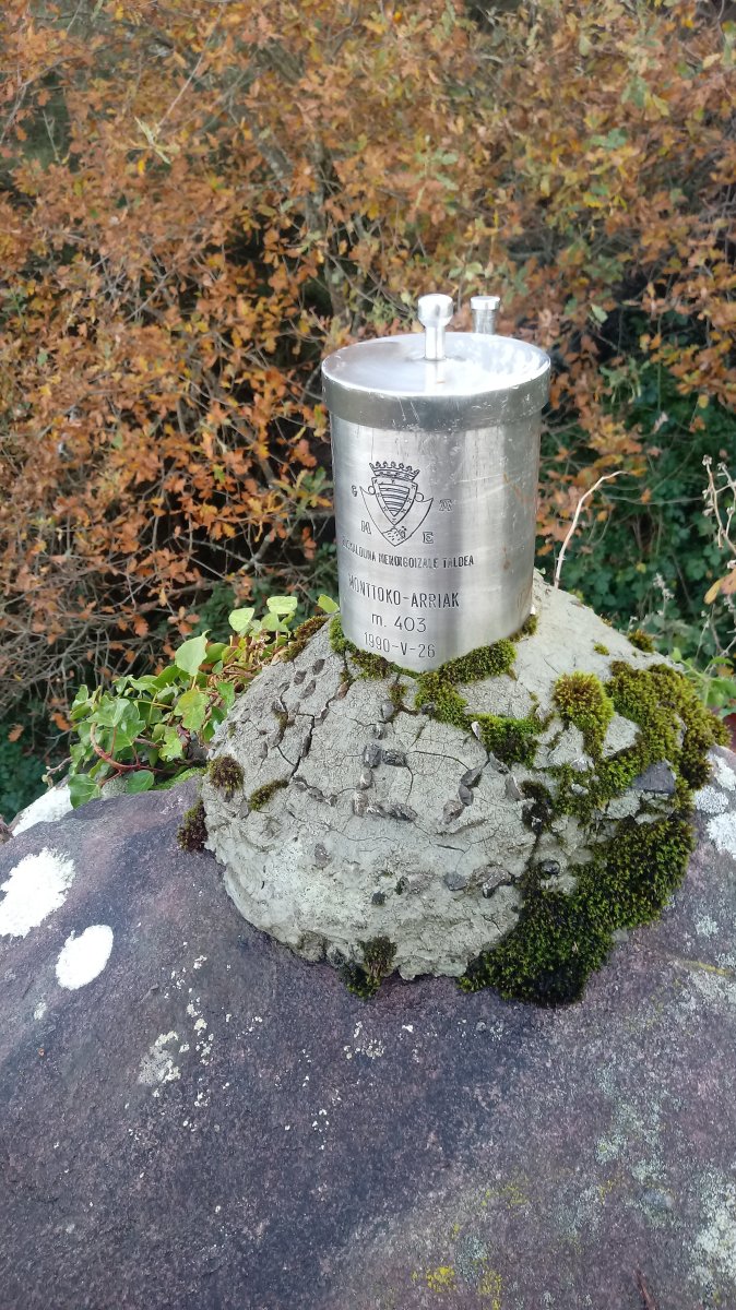 Muntto (499m) postontzia