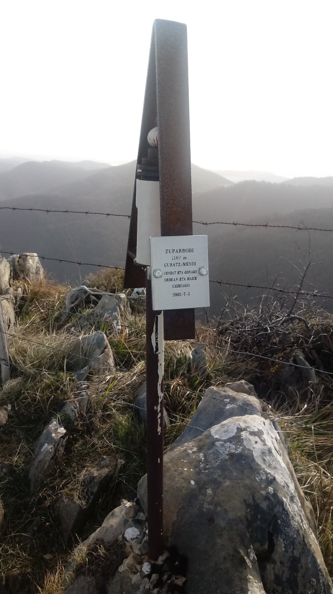 Zuparrobi (1165m) postontzia