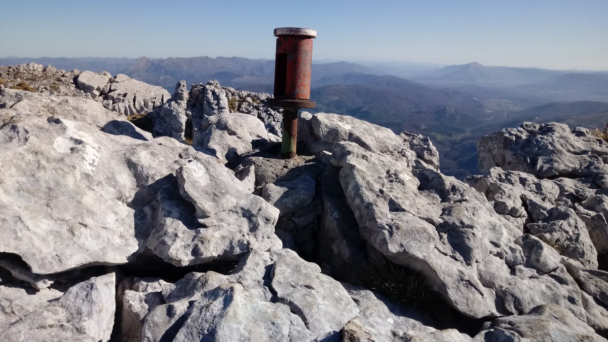 Tontorraundi (1484m) postontzia