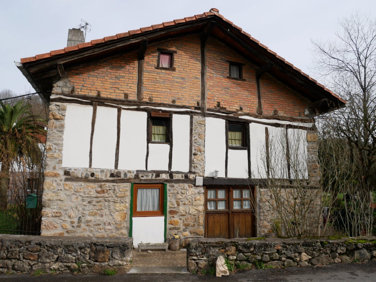Etxea, Karrika
