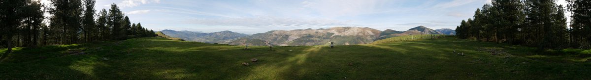 Larreako tontorretik 360ºtako ikuspegia