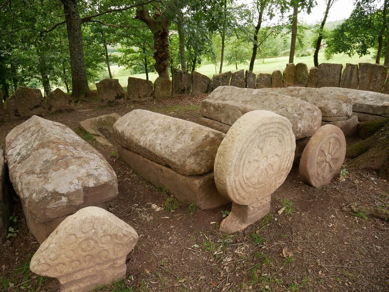 Arginetako hilobiak