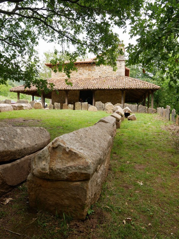 Arginetako hilobiak