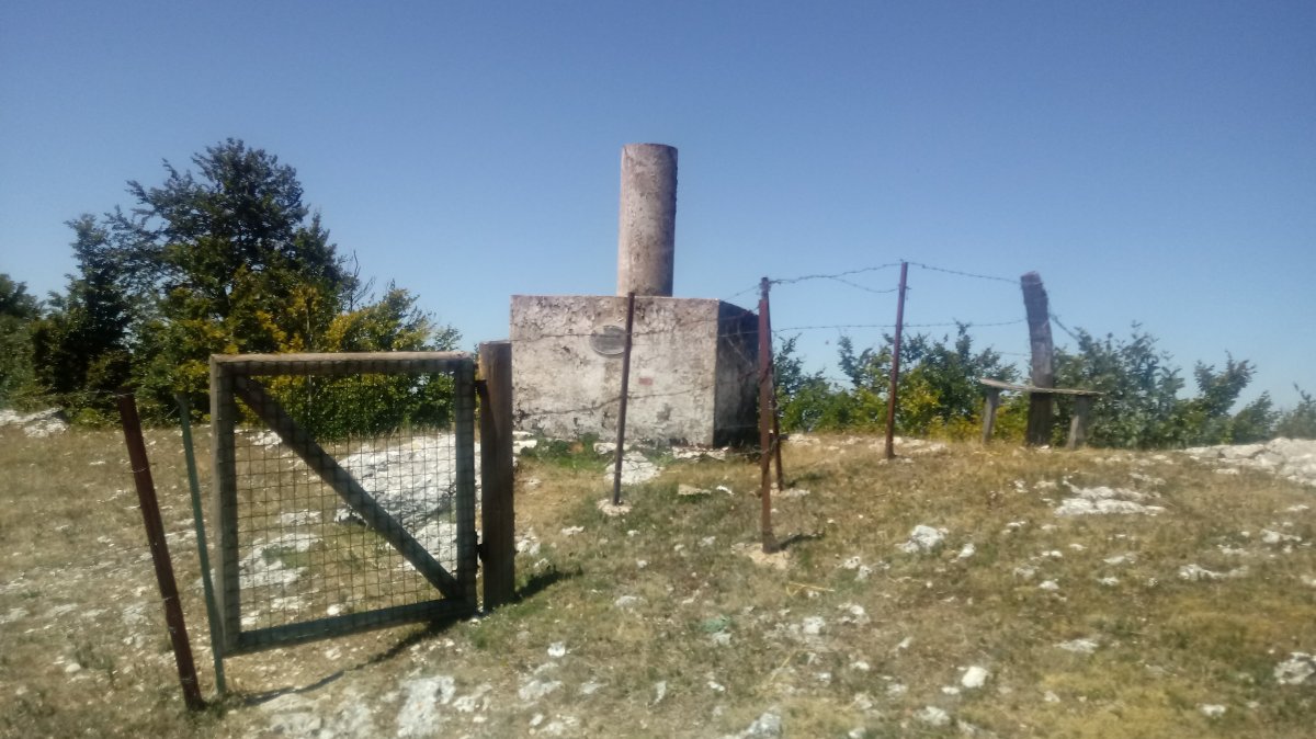 Larreder (1104m) erpin geodesikoa