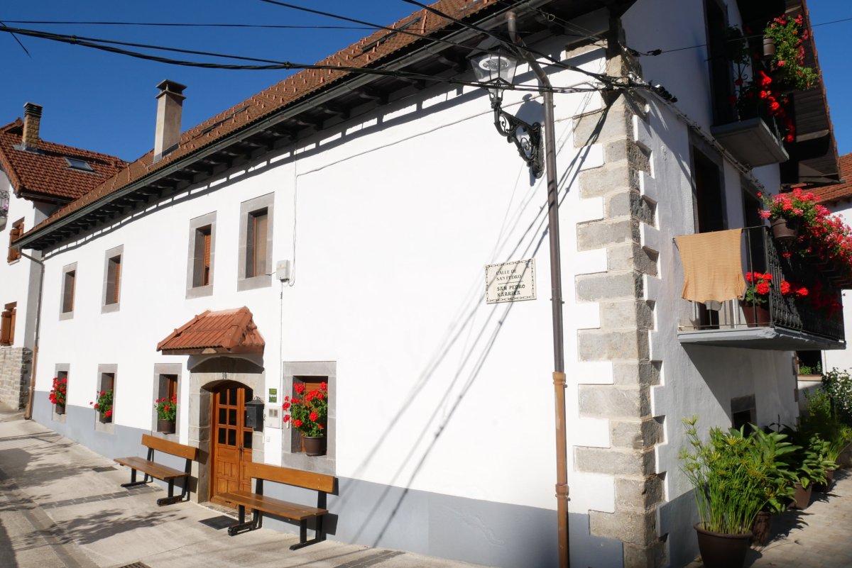 Etxea, Jaurrieta