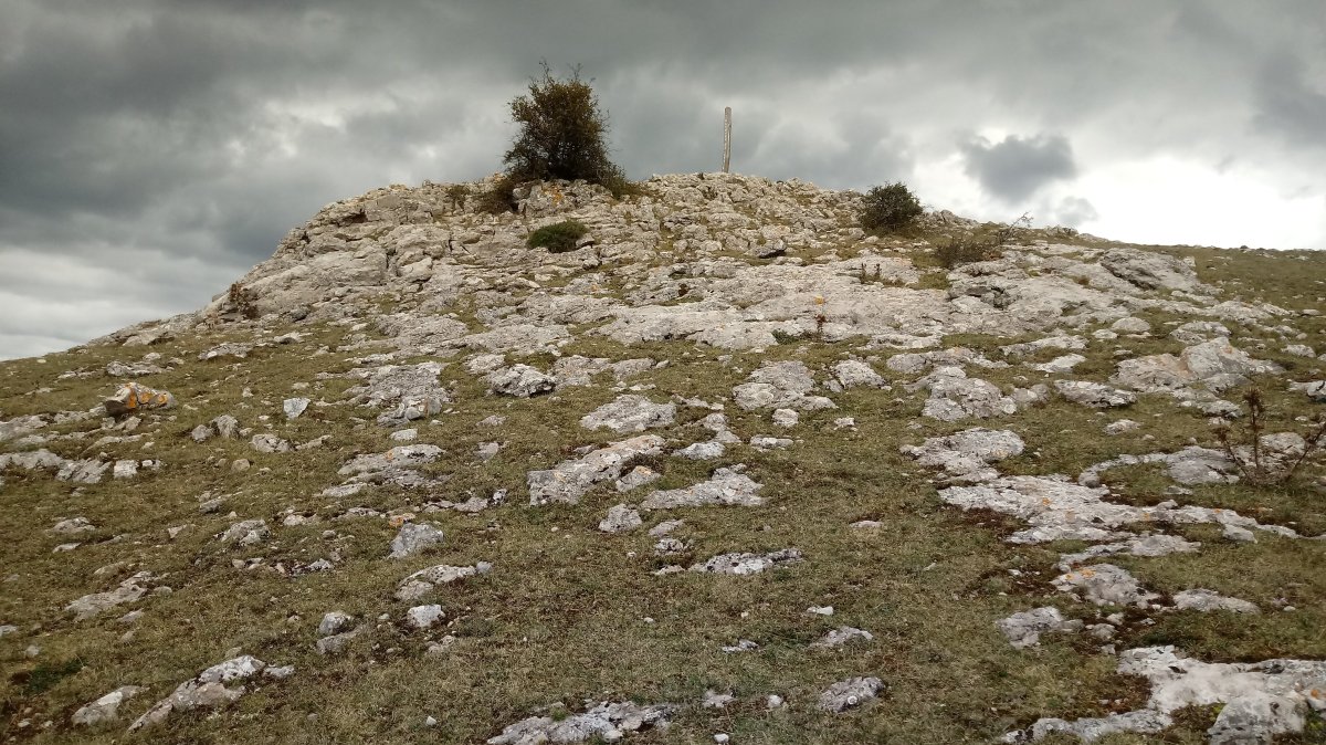 Olanoko Haiztxikia (1058m) tontorra