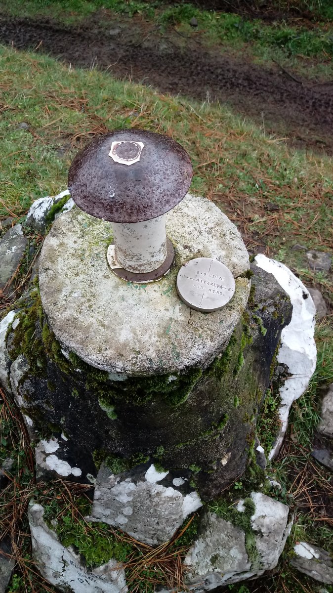 Aizketa (700m) postontzia