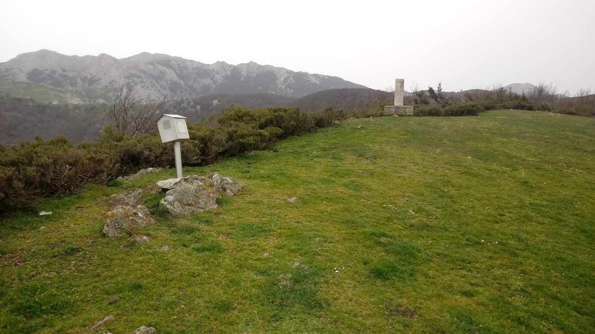 Naparbasoko Punta (1225m) tontorra