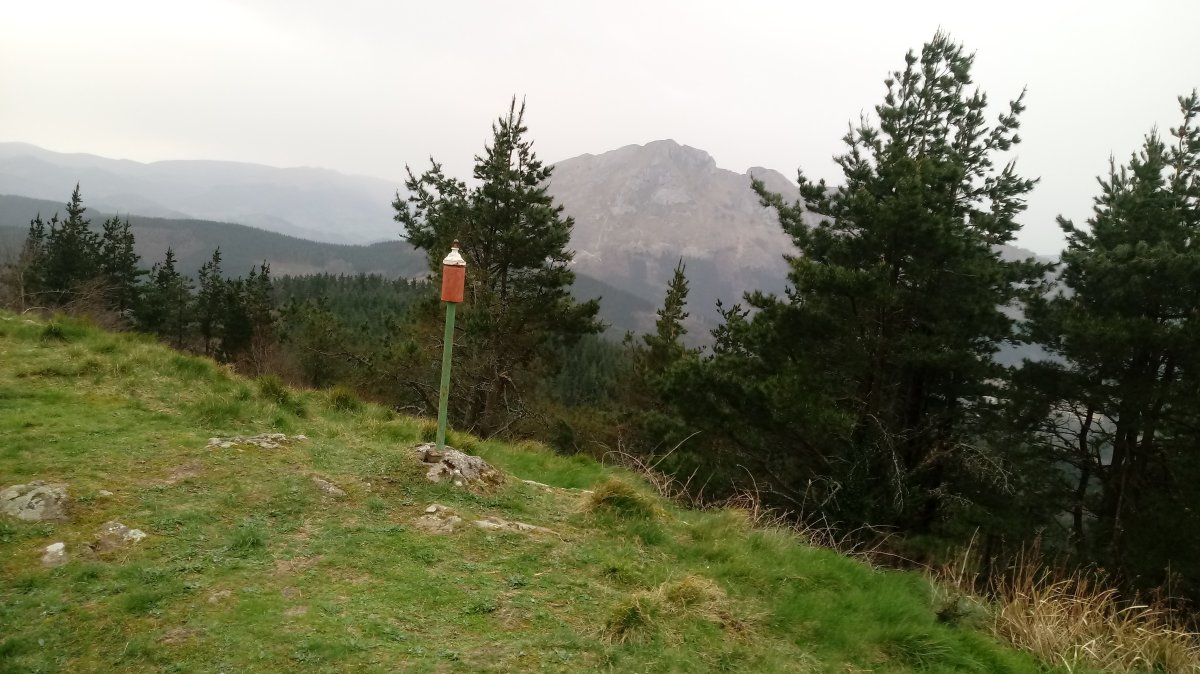 Gaztelu Aitz (705m) tontorra