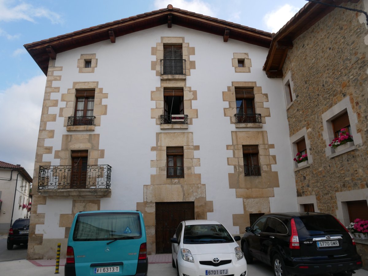 Etxea, Maeztu