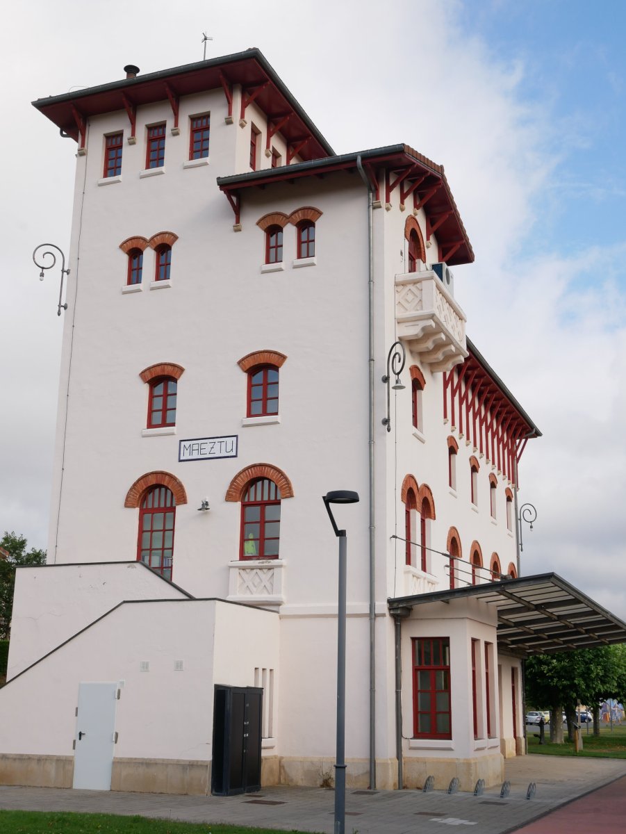 Udaletxea, Maeztu
