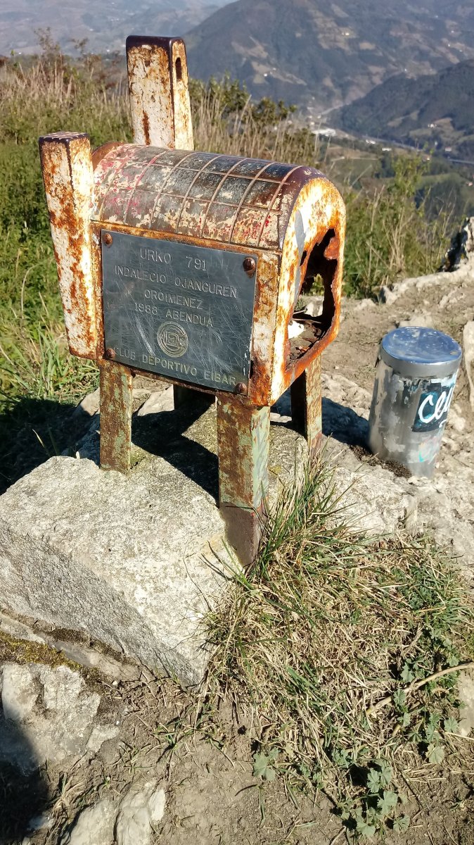 Urko (795m) postontzia