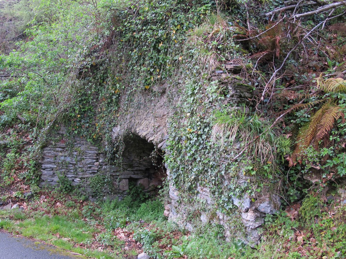 Karobia, Etxalar