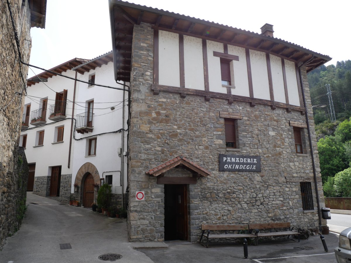 Etxea, Burgi