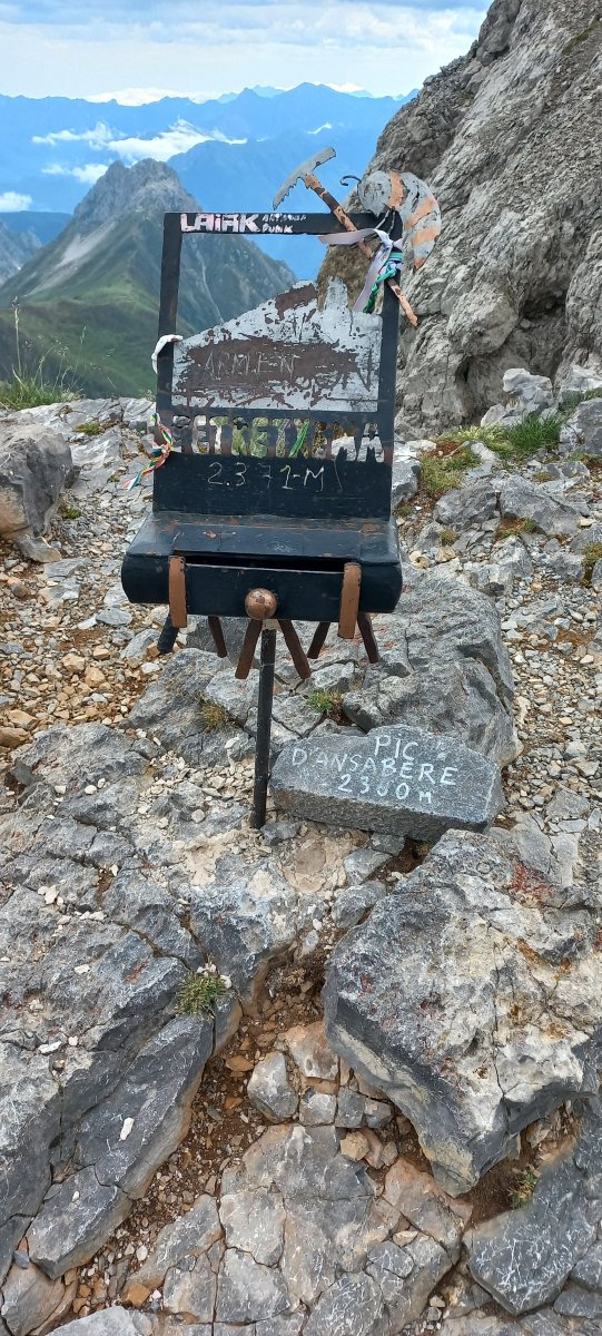 Petretxema (2366m) postontzia