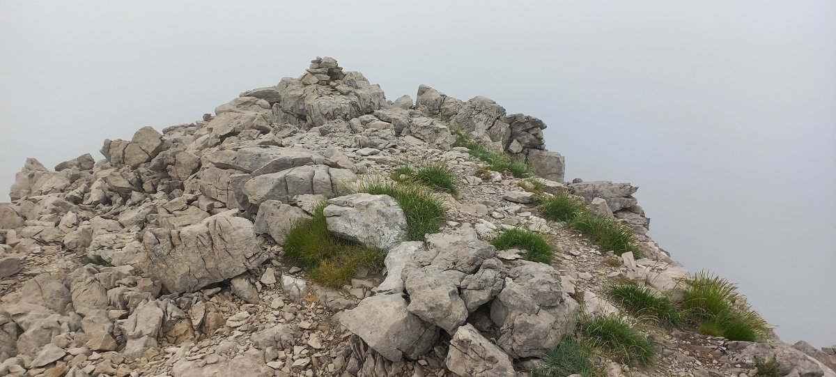 Forcako Atxar (2390m) tontorra