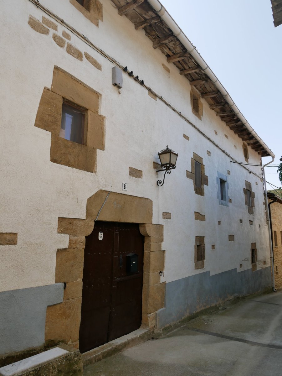 Etxea, Genbe