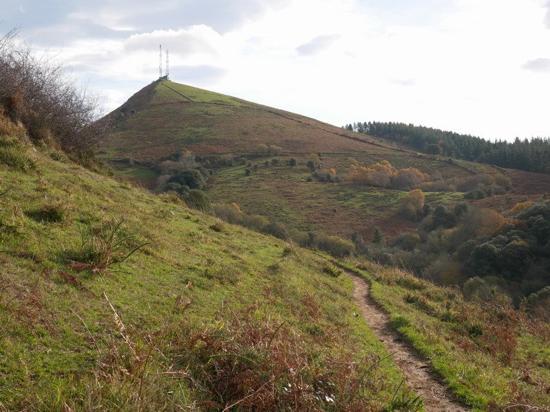 Zipar mendebaldetik ikusita