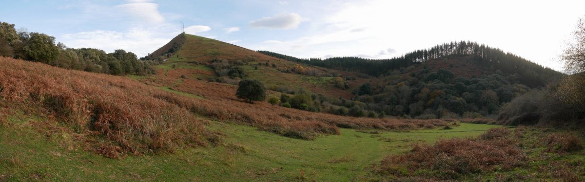Zipar mendebaldetik ikusita