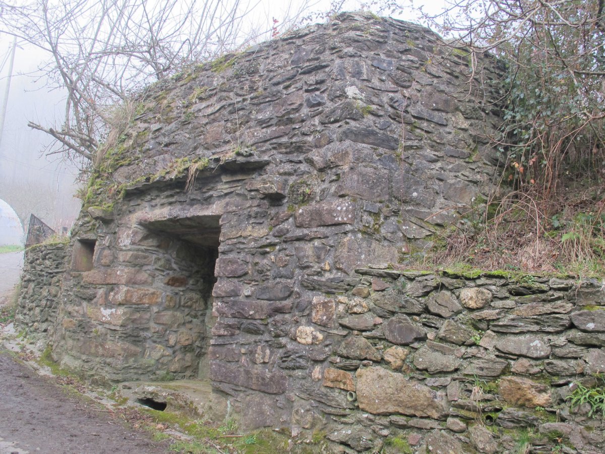 Karobia, Etxalar