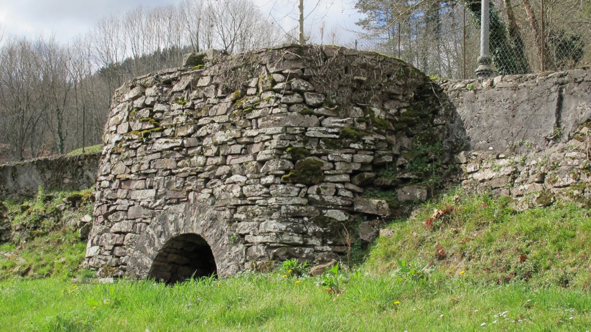 Karobia, Zubieta