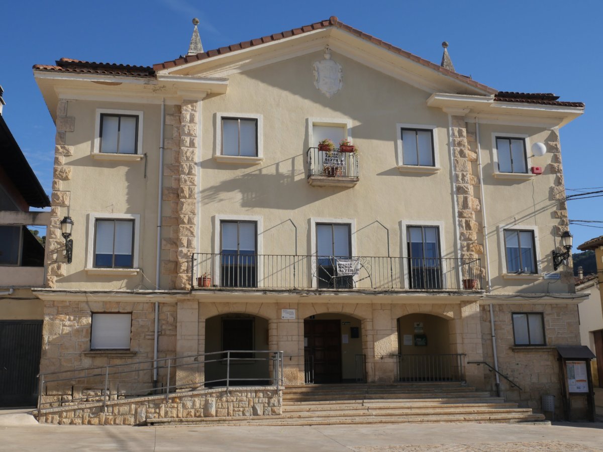 Udaletxea, Lezaun