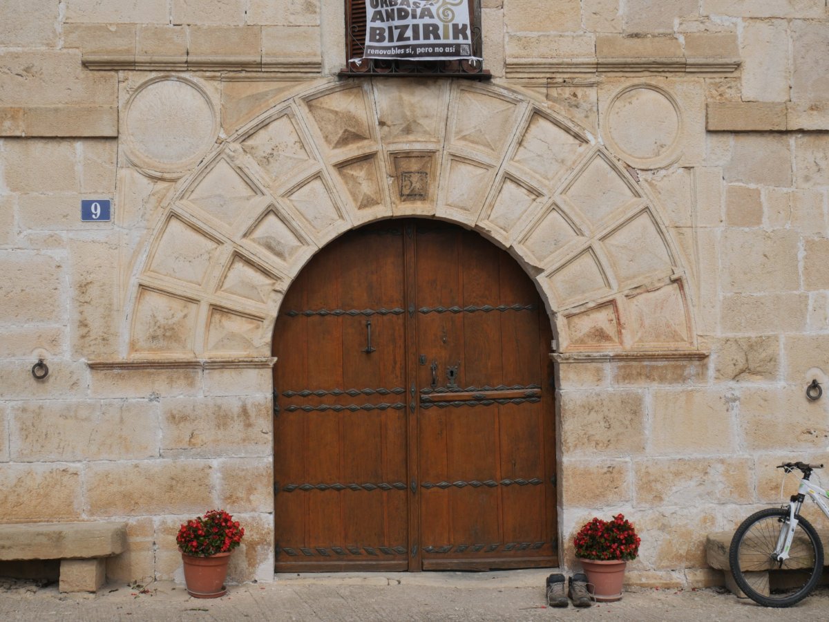 Etxea, Lezaun