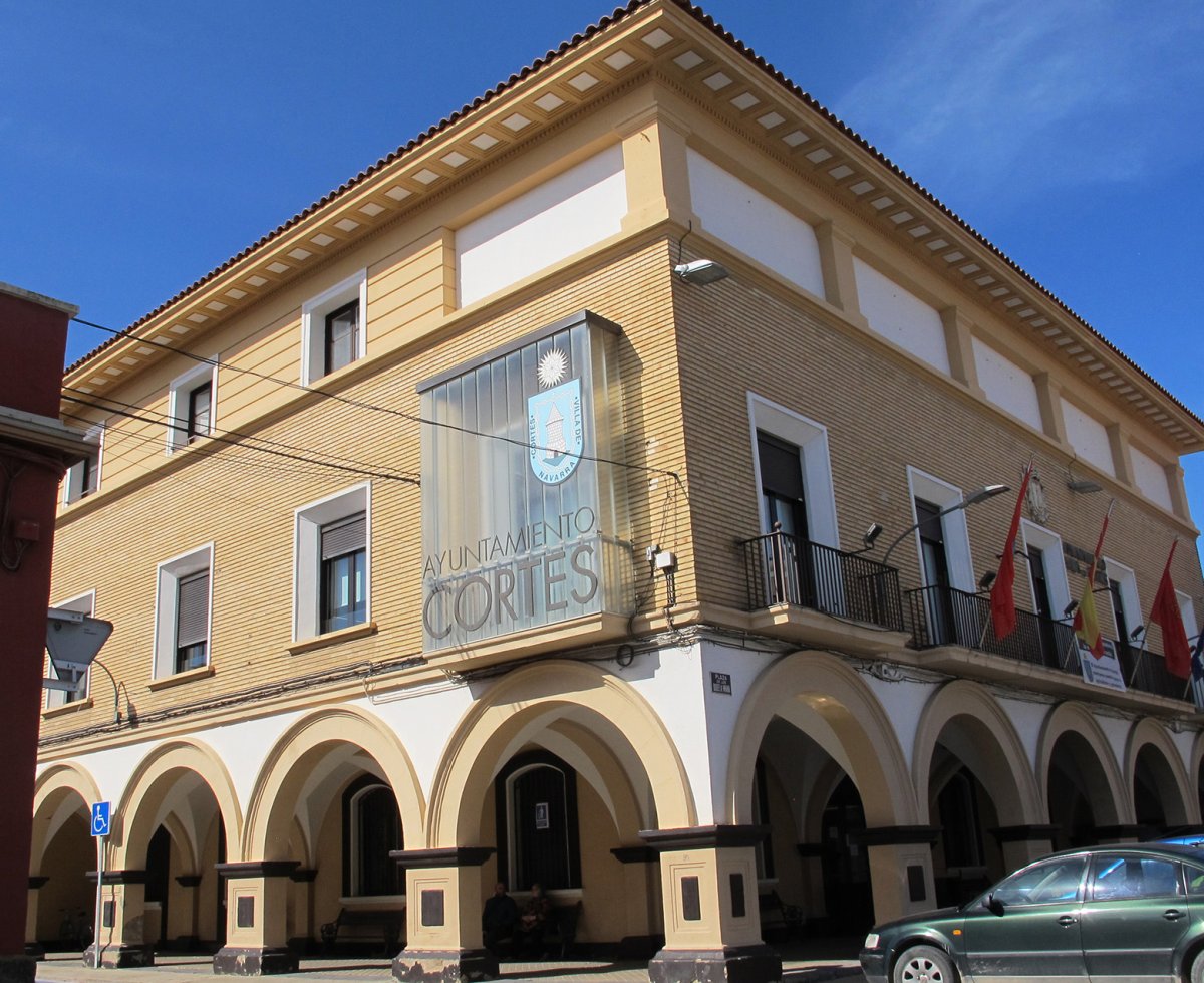 Udaletxea, Cortes