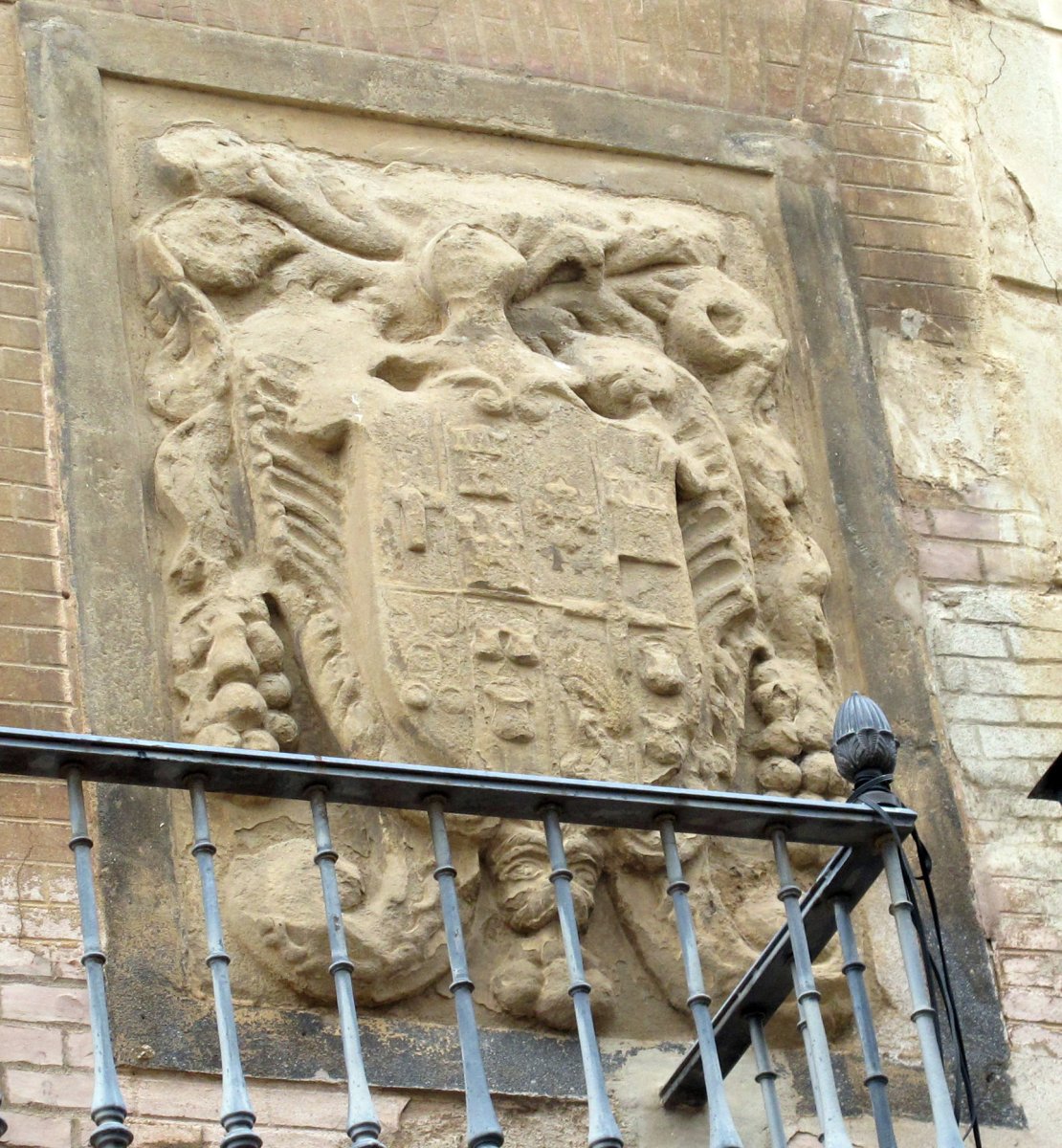 Caballeros kaleko 2 zenbakiko armarria, Cintruenigo