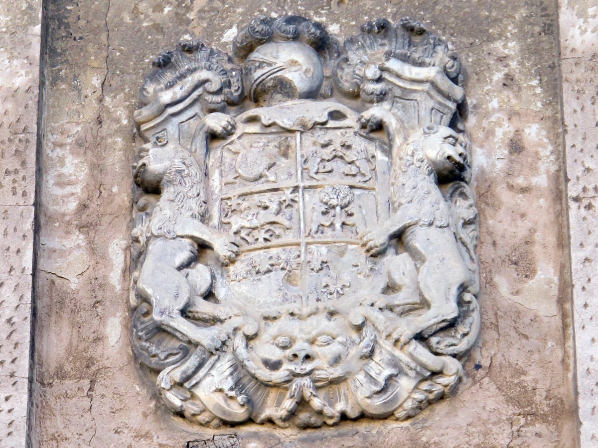 Foruen plazako 7 zenbakiko armarria, Cintruenigo