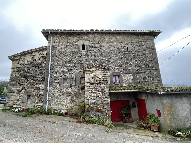 Sobrevilla Dorretxea. Aiara (Soxo)