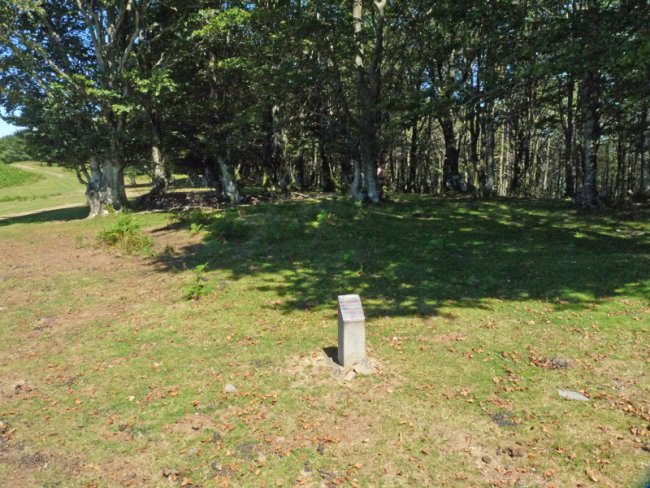 Baztarrolako tumulua