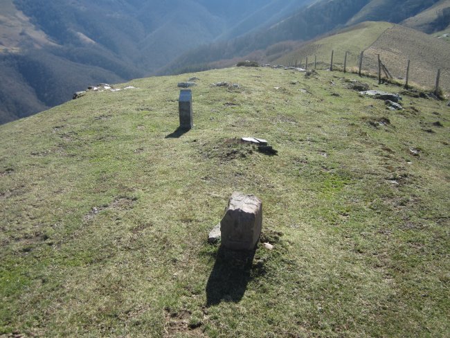 C. Arriurdigain 1 Hego (03-2014) En primer término Mugarri Arano-Goizueta